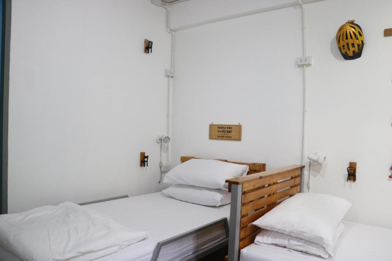 בנגקוק Nesuto Hostel Ramkamhaeng 52 מראה חיצוני תמונה