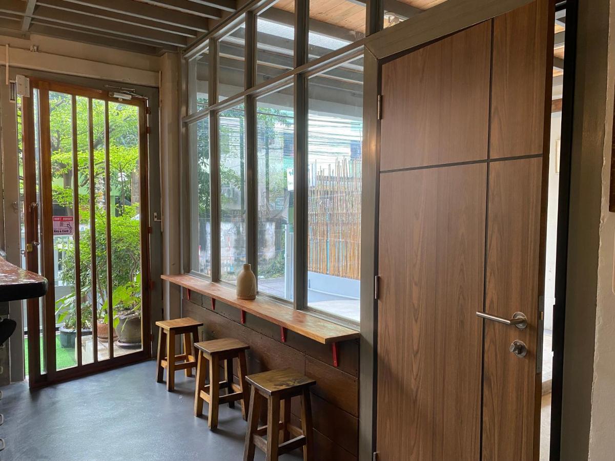 בנגקוק Nesuto Hostel Ramkamhaeng 52 מראה חיצוני תמונה