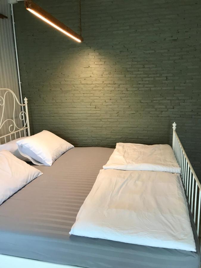 בנגקוק Nesuto Hostel Ramkamhaeng 52 מראה חיצוני תמונה