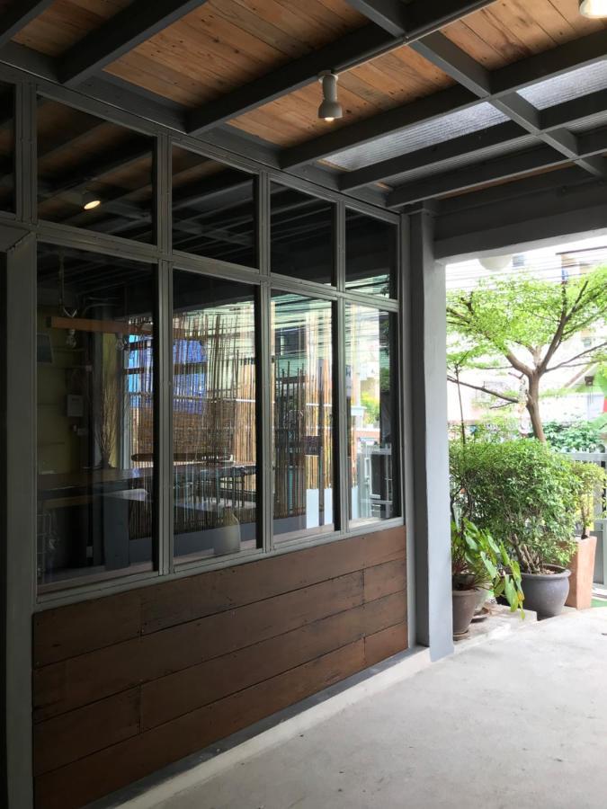 בנגקוק Nesuto Hostel Ramkamhaeng 52 מראה חיצוני תמונה