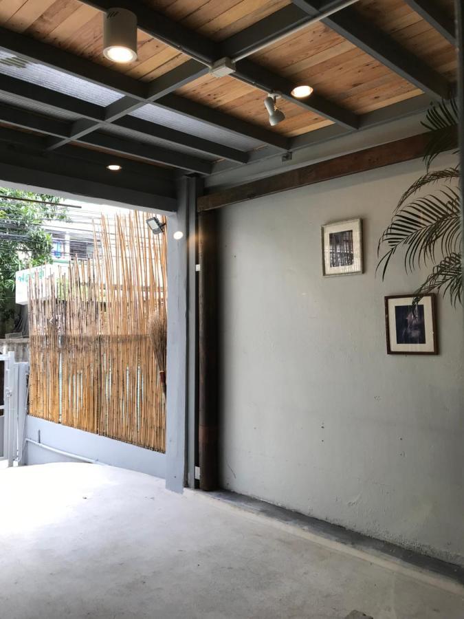 בנגקוק Nesuto Hostel Ramkamhaeng 52 מראה חיצוני תמונה