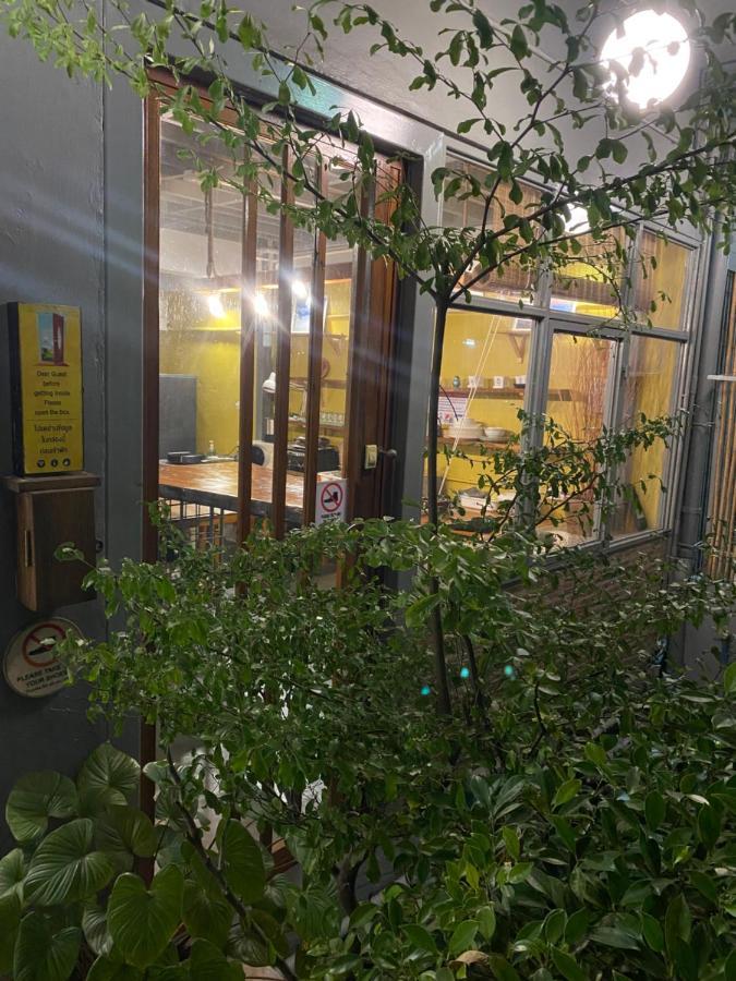 בנגקוק Nesuto Hostel Ramkamhaeng 52 מראה חיצוני תמונה