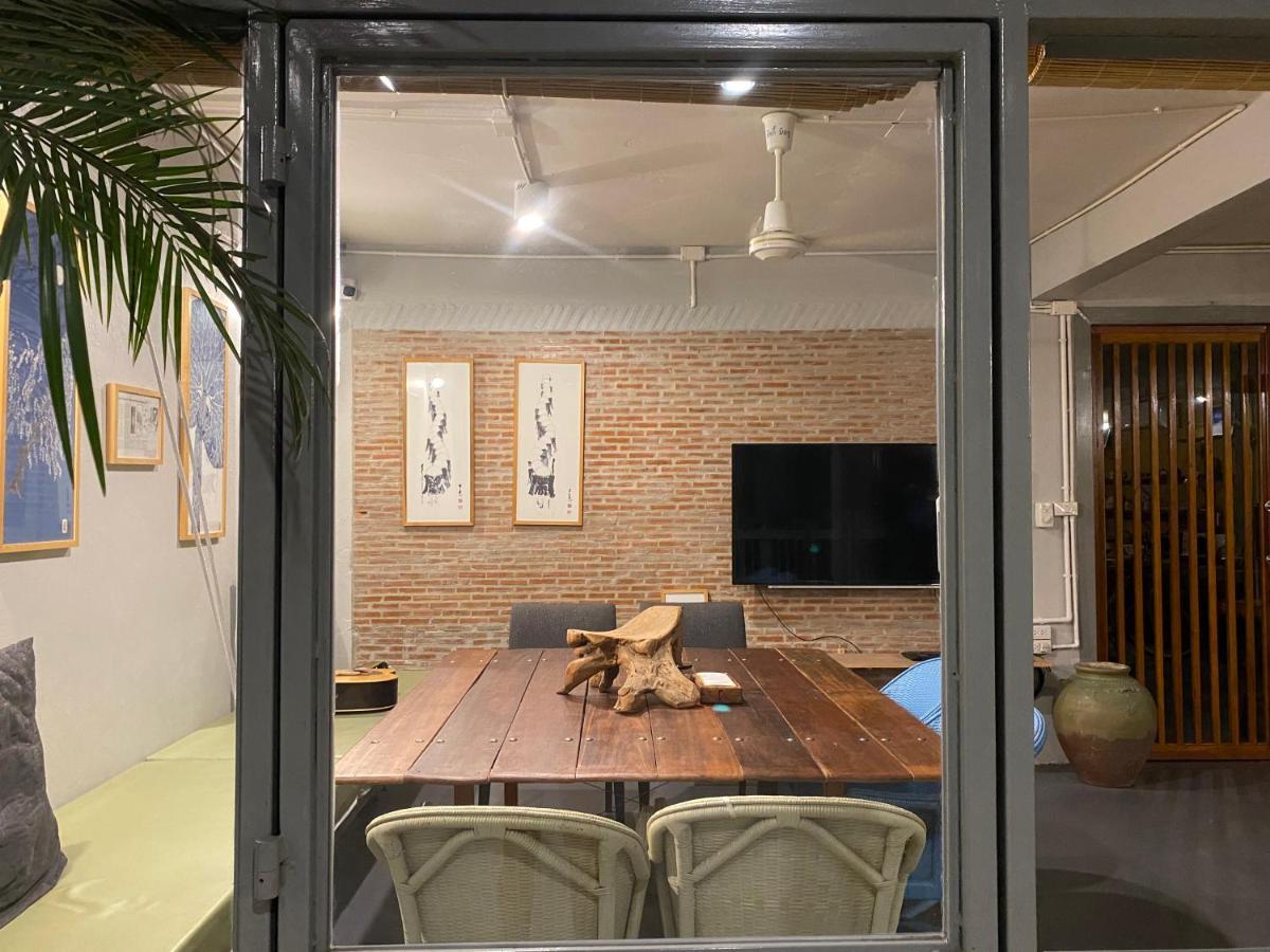 בנגקוק Nesuto Hostel Ramkamhaeng 52 מראה חיצוני תמונה